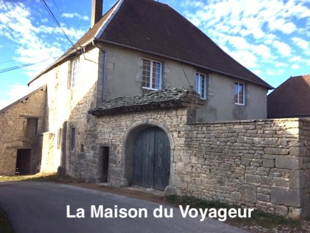 La Maison Du Voyageur 1546 Passavant Luaran gambar